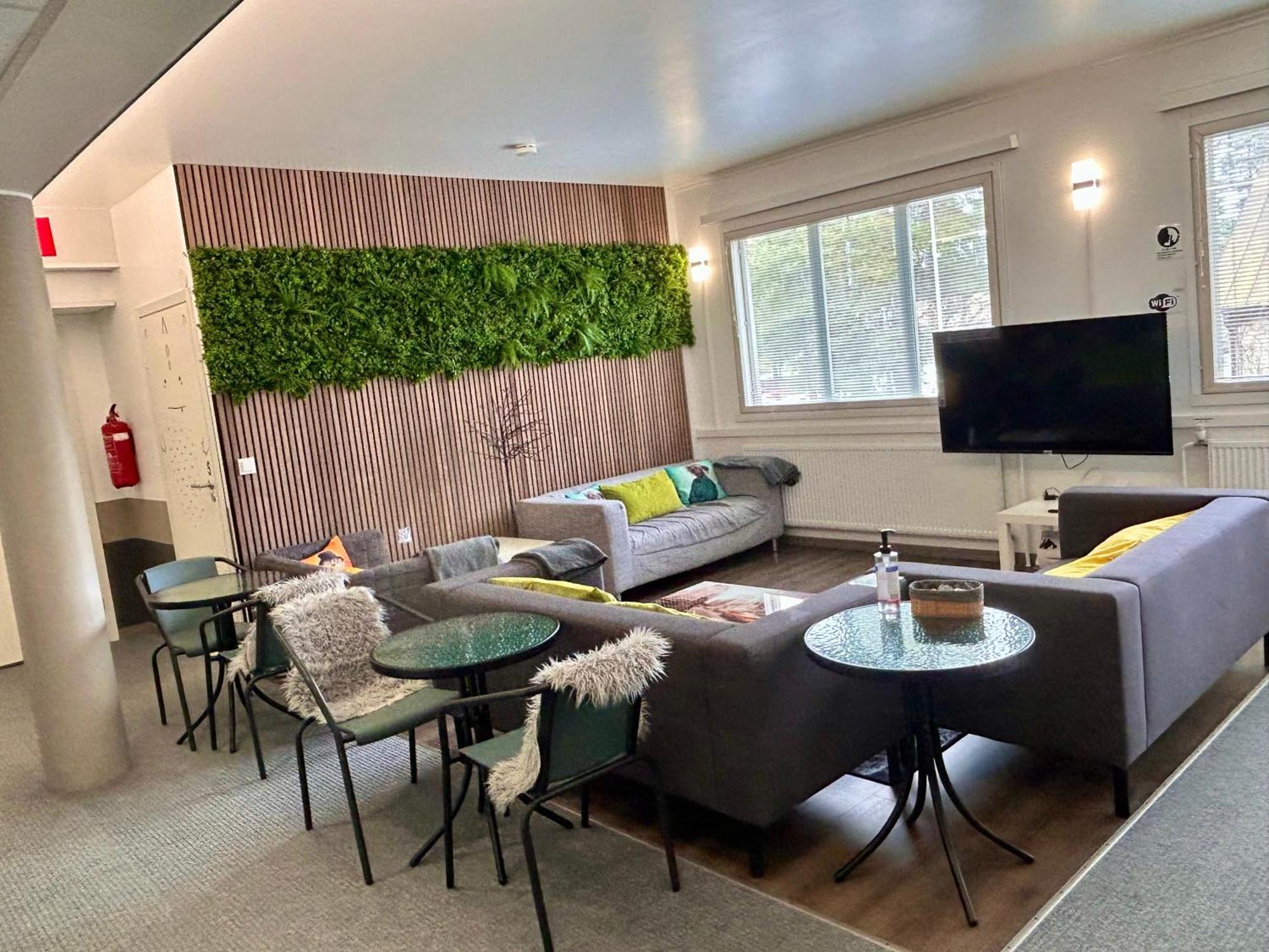 Chillout Guesthouse Lahtis Exteriör bild